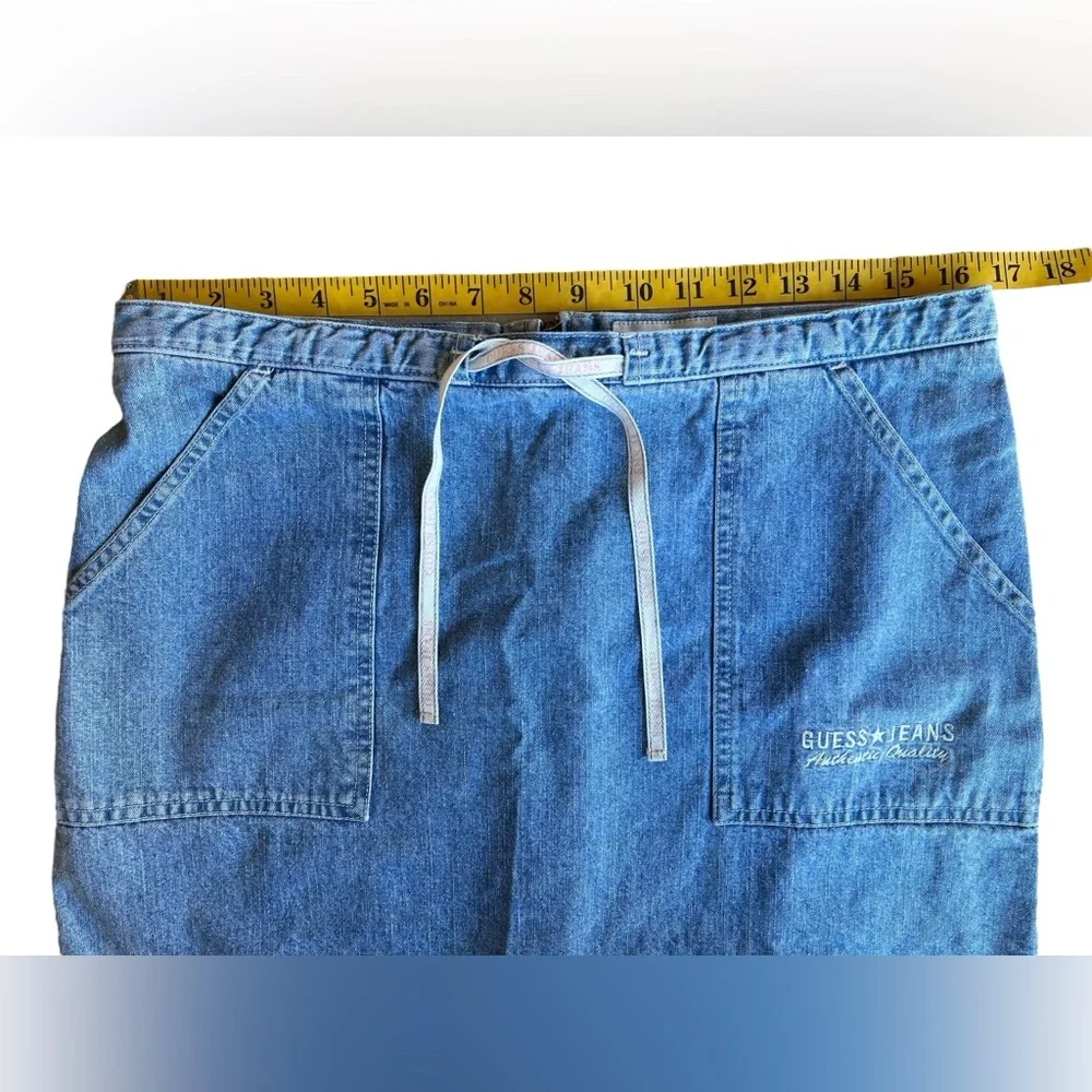 VTG GUESS Y2K 90s Denim Mini Skirt Embroidered Logo Made in Mexico Sz M Retro